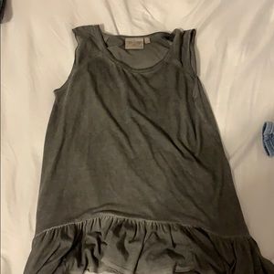 Grey ruffle tank
